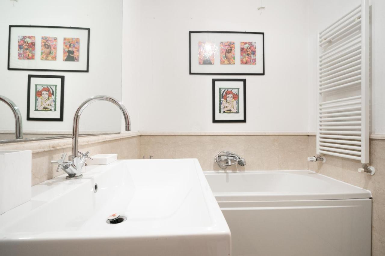 Casa Bea - Art And Prestige Apartment Бергамо Екстериор снимка
